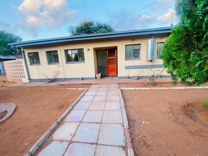 To Let 5 Bedroom Property for Rent in Kathu Northern Cape